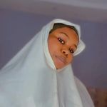 Aisha Ismail garba - @esher_beb - Instagram