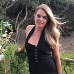 Adriana Lark - @ajlark84 - Instagram
