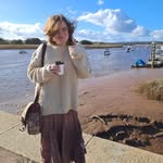 Anna - @ajtownhill - Instagram