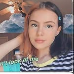 Alicenha - @alca.bral - Instagram