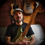 Alberto Paglia - @almaderaguitars - Instagram