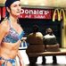 Vladimir Luxurya sborra sulle tette dei ciccioni in fila al McDonald - Facebook