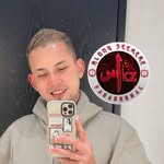 AlongJB - @along7888 - Instagram