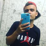 мคłłσหε - @alanmallone - Instagram