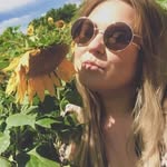 Alannah Baker// Folk Living - @the.sunshinefolk - Instagram
