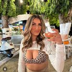 Alannah 🦋 - @alannahchillistone - Instagram
