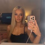 Alannah Young - @alanny04 - Instagram