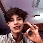 Alaric Fox - @kyrieloxford - Instagram