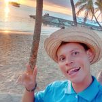 Albert Arevalo - @sr.arevalo - Instagram