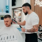 🇪🇸𝘼𝙇𝘽𝙀𝙍𝙏 𝙏𝙃𝙀 𝘽𝘼𝙍𝘽𝙀𝙍 🇪🇸 - @albert_hair_studio - Instagram