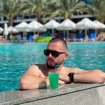 Albert Dinaj - @albertdinajj - Instagram
