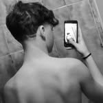 @albert.goomezz9 - Instagram