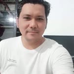 Albert Levis - @angelevis5615 - Instagram