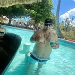 Albert Revilla - @revilla_718 - Instagram
