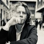 Alberto Martos - @martoscello - Instagram