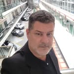 Alberto Martos - @dommartos - Instagram