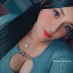 Alejandra larez - @larez8050 - Instagram