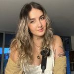 Alejandra Robledo ASMR - @aleasmr - Instagram