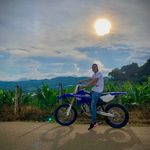 Alejandro Valderrama - @alejandro_v737 - Instagram