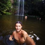 Alex Armes - @alboarm - Instagram