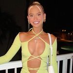 Alexxa Barefoot - @alexxabarefoot - Instagram