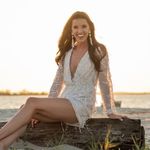 Alex Bunch Orange - @orangeisthenewbunch - Instagram