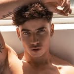 @alex._.donovan - Instagram
