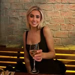 Chloé Ewing - @chloe_alex_ewing - Instagram