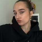 Alex Filipiak - @wherearethehxney - Instagram