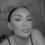 alex - @alexlucydemaio - Instagram