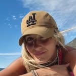 Alex Gómez Nicolson - @alexandra.gn - Instagram