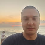 Alex Pavlov - Facebook
