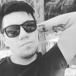 Alex Salgado - @pachislarios - Instagram