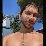 Alex Sampson - @chillonious - Instagram