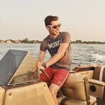 Alex Shirley - @kindofastray - Instagram