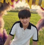 Alex Vang - Facebook