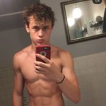 Alexander Humphrey - @alexander_humpfrey - Instagram