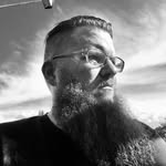 Alexander Möller - @the_vaping_beardy - Instagram