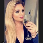 Alexandra Barker - @alexandra_jane81 - Instagram