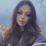 Alexandra Barker - @alexteenytinyy - Instagram