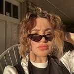 Alexandra Barnes - @les_yeux_dor - Instagram