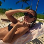 Alexandra Mack - @alexandrachappelle - Instagram