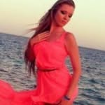Alexandra Gill - @auath122 - Instagram