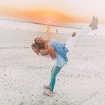 ALEXANDRA LYONS - @alexandra_lyons_ - Instagram