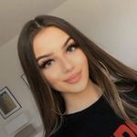 Alexandra Manea - @alexandra.manea.16547 - Instagram