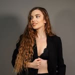 𝐀𝐋𝐄𝐗𝐀𝐍𝐃𝐑𝐀 𝐃𝐄𝐉𝐄𝐔 - @alexandra_mial - Instagram