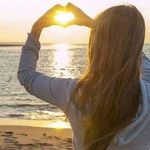 Denise Alexandra Poulos Lau - @lovmywing - Instagram