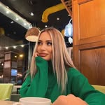 Alexandra Pullman - @alexandrapullman50 - Instagram