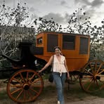 Alexia Leon - Facebook