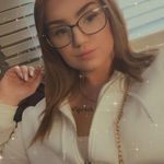 Alexis Crane Babb - @lexxiillouuu - Instagram